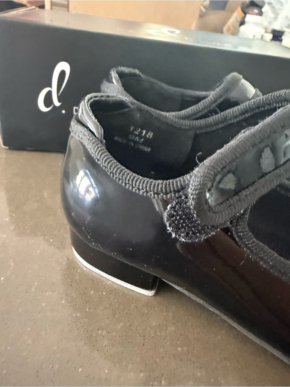Danznmotion Girls' Black Patent Mary Jane Tap Shoes - Picture 7 of 13